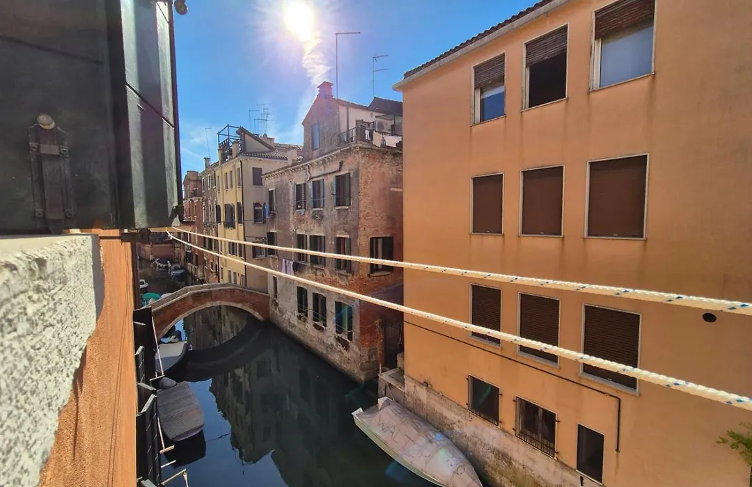 Ca' D'Oro Canal View Apartment - 2 Bedrooms-1